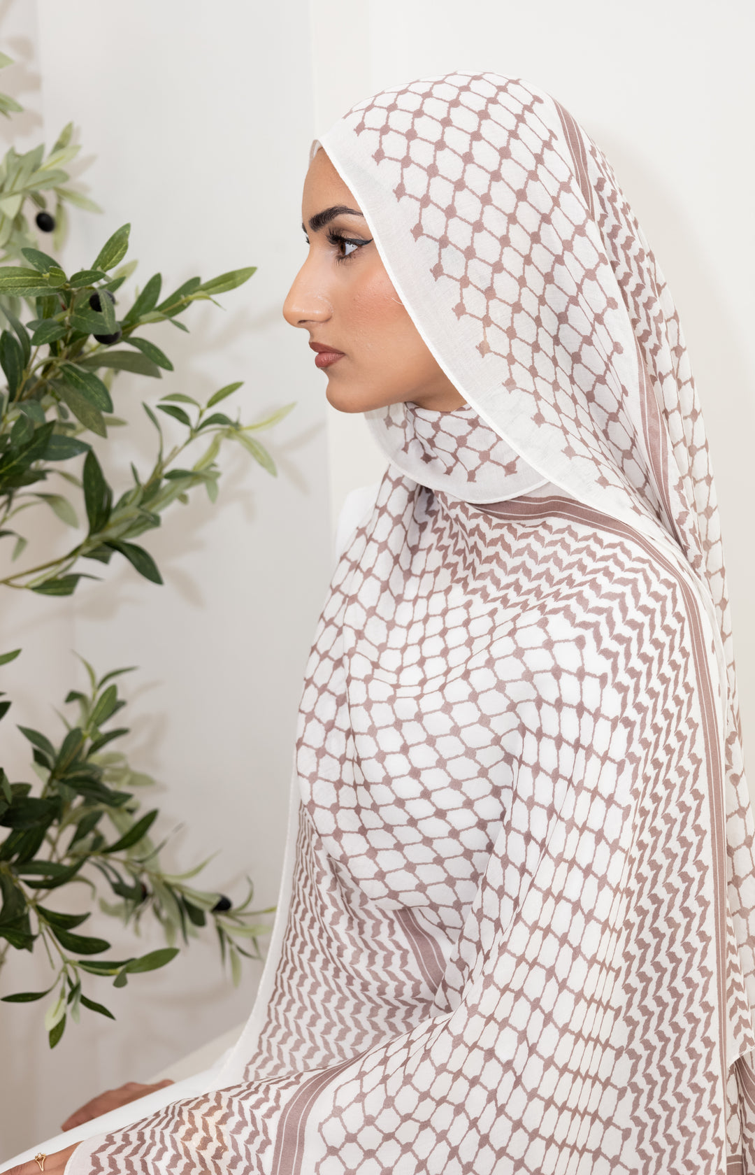 ROSE KEFFIYEH