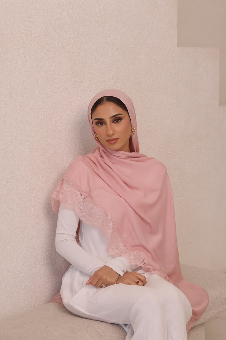 Rose- Lace Modal