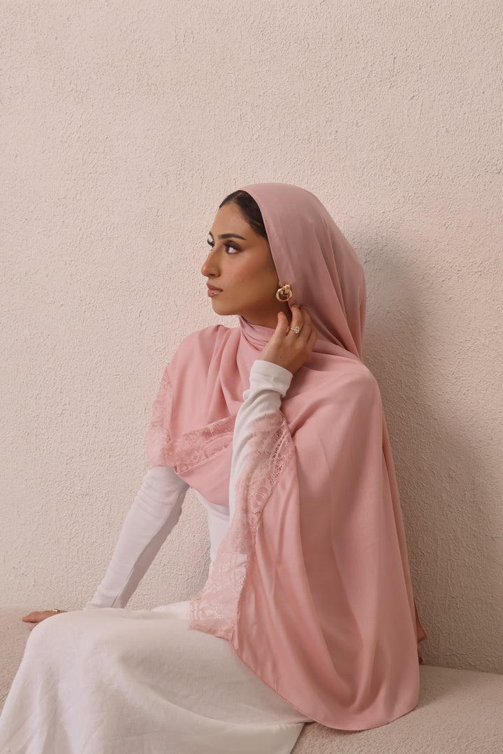 Rose- Lace Modal