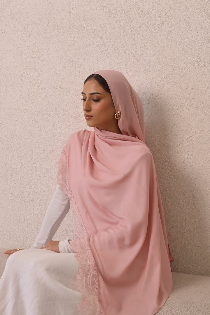 Rose- Lace Modal