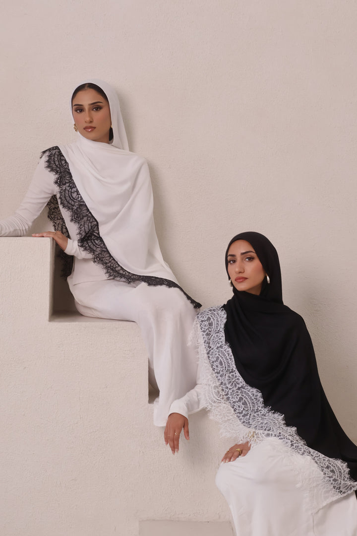 Noir Ivory - Lace Modal
