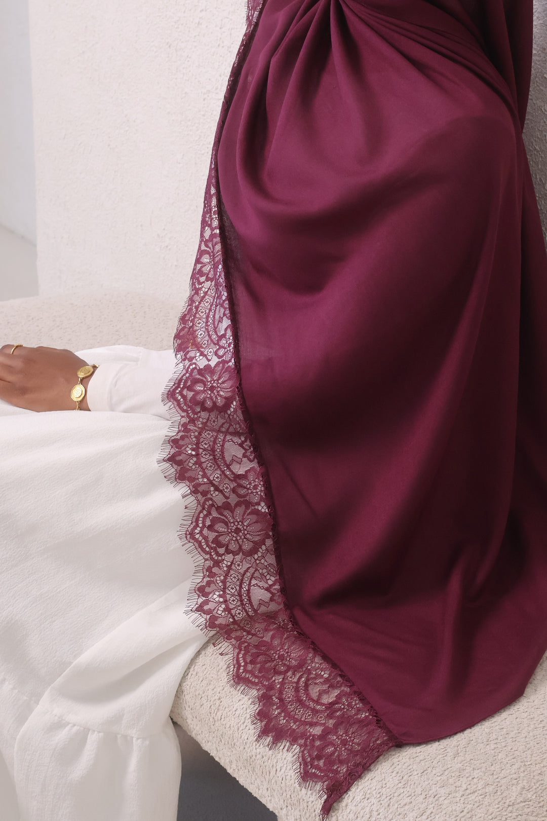 Garnet - Lace Modal