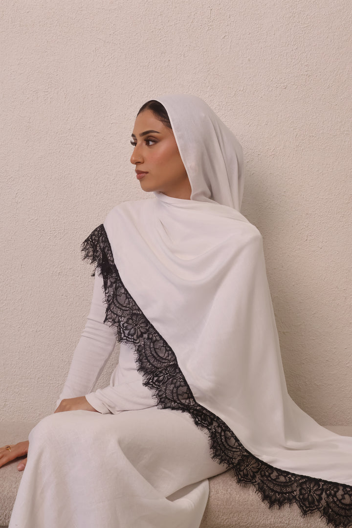 Ivory Noir- Lace Modal