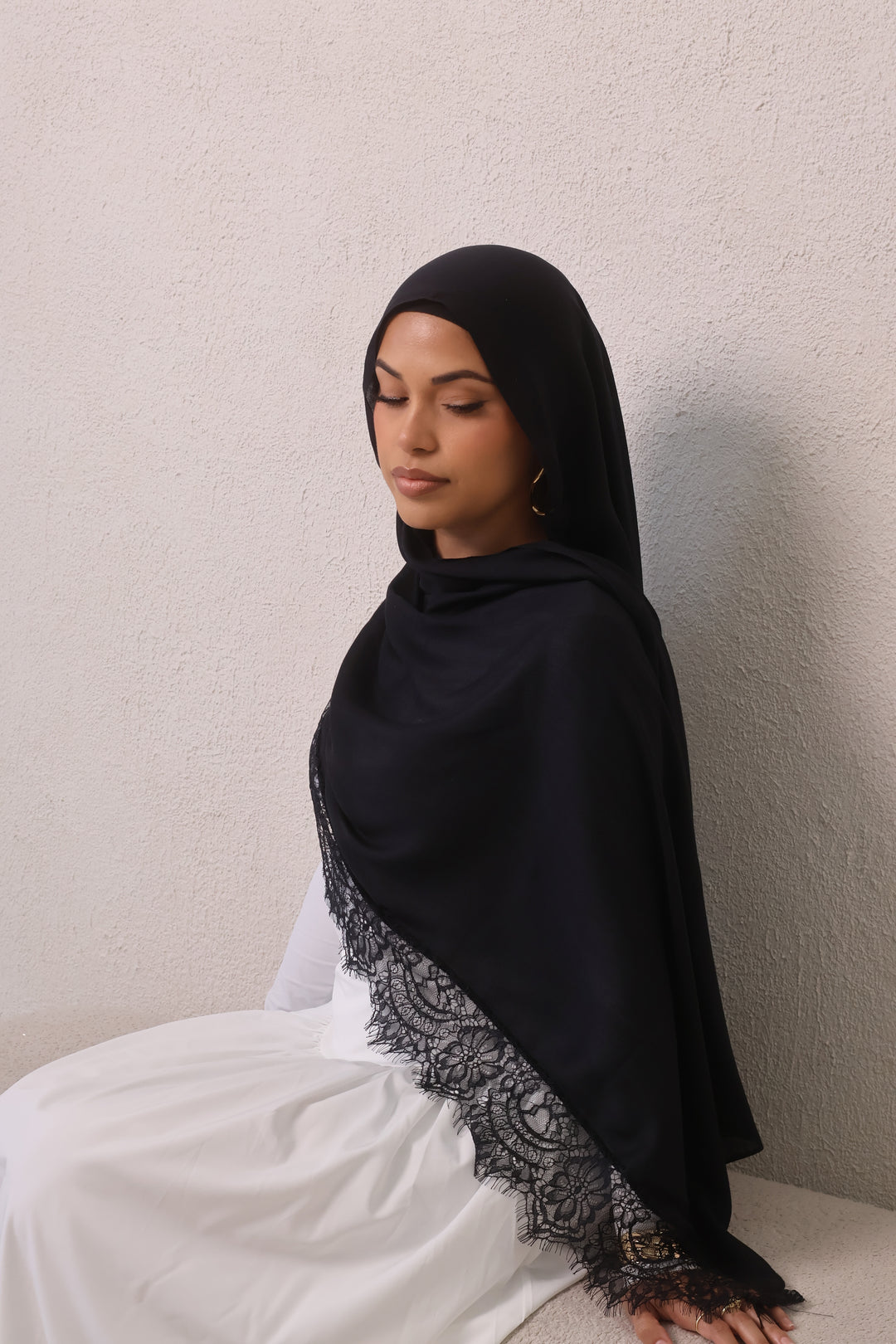 Sable - Lace Modal