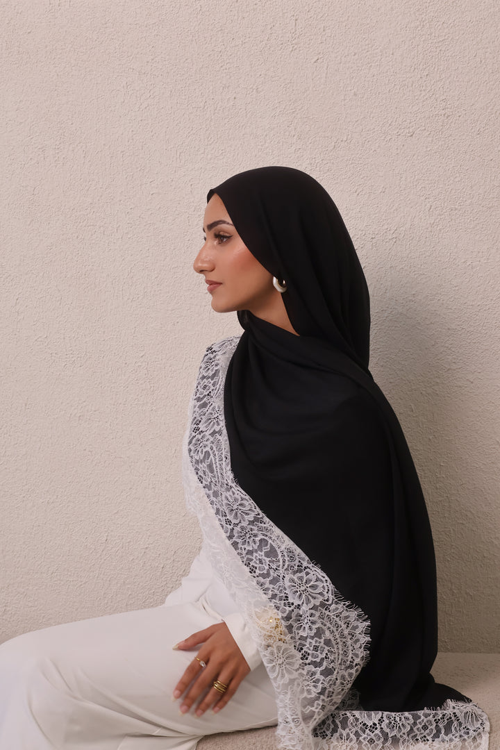 Noir Ivory - Lace Modal
