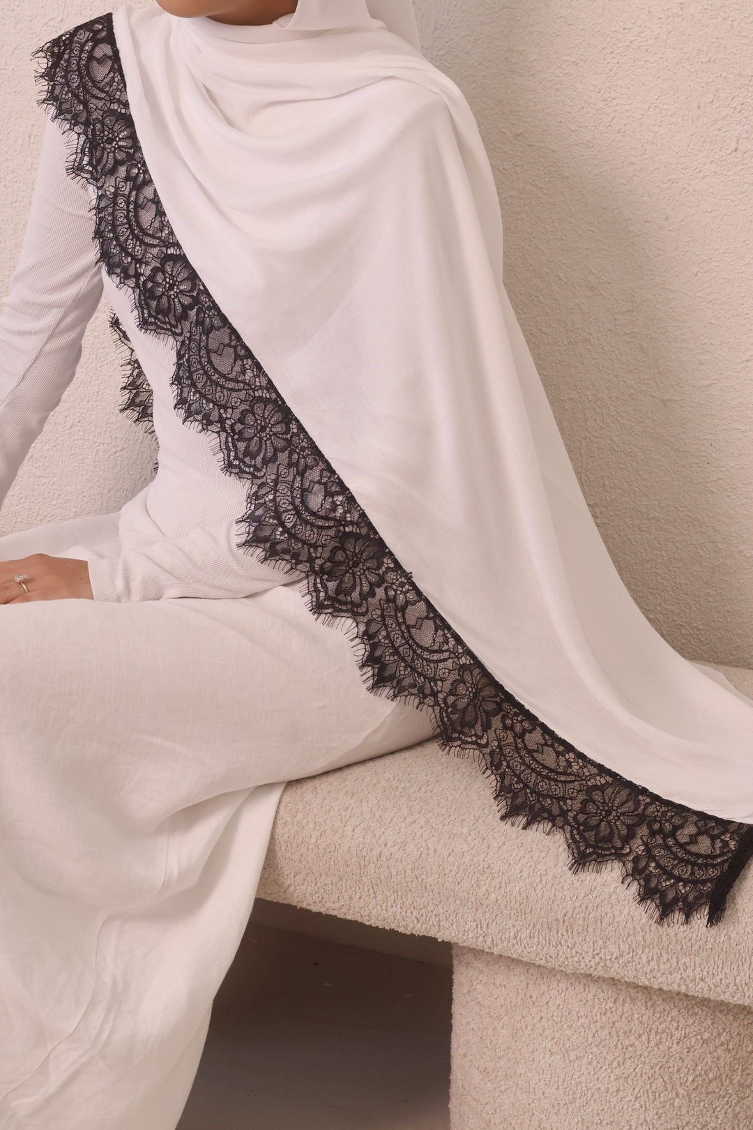 Ivory Noir- Lace Modal